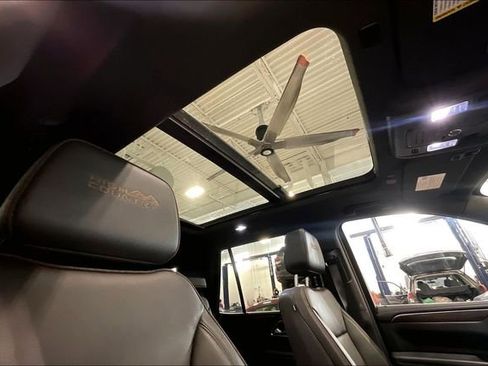 Used 2023 Chevrolet Tahoe High Country AWD/4WD image 22
