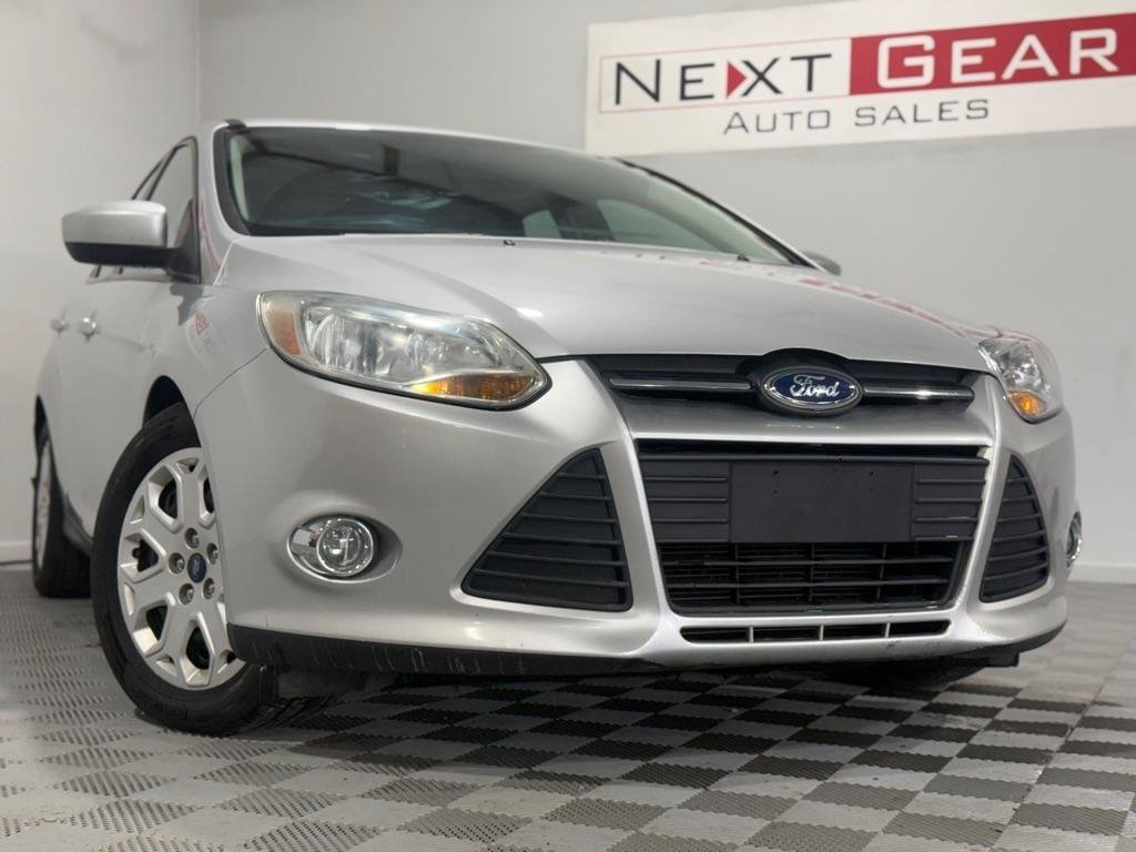 Used 2012 Ford Focus SE FWD image 3