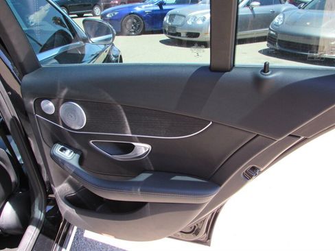 Used 2019 Mercedes-Benz C 300 Sedan image 25