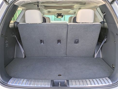 Used 2023 Hyundai Palisade Calligraphy image 13