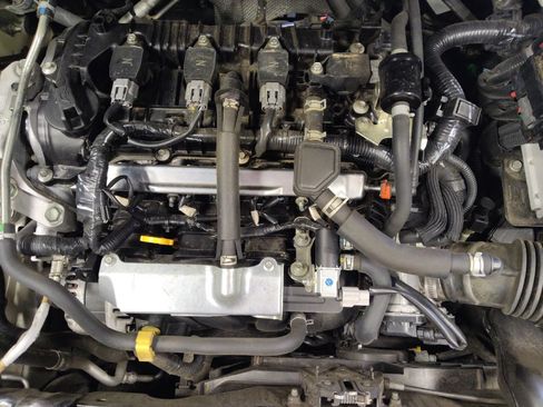 Used 2021 Nissan Versa SV FWD image 30