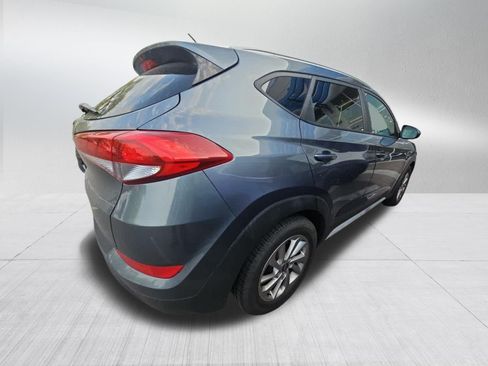 Used 2017 Hyundai Tucson SE w/ SE Popular Package 02 FWD image 4
