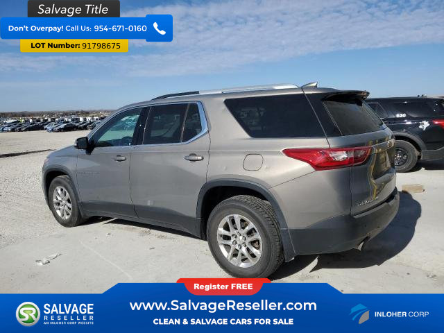 Used 2018 Chevrolet Traverse LT AWD/4WD image 3