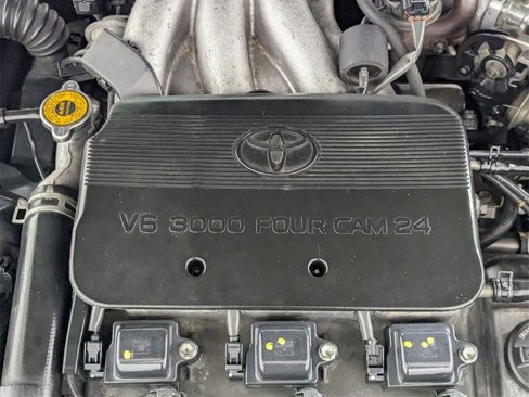 Used 1999 Toyota Avalon XL image 10