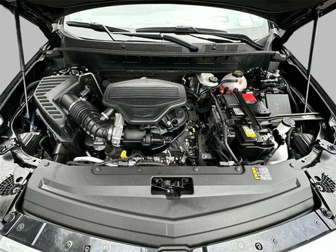 Certified 2025 Cadillac XT6 Premium Luxury w/ Platinum Package image 23