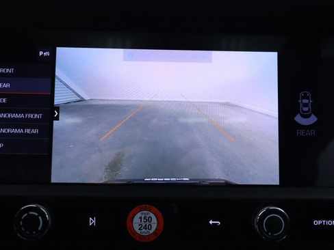 Certified 2025 Porsche Macan AWD/4WD image 14
