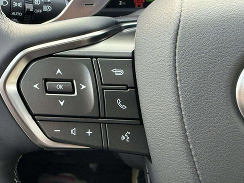 Used 2026 Lexus LX 700h Luxury w/ Accessory Package (Z1) image 18