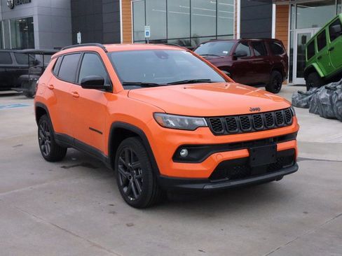 New 2026 Jeep Compass Latitude AWD/4WD image 1