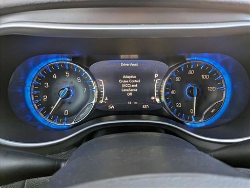 New 2026 Chrysler Pacifica Select image 11