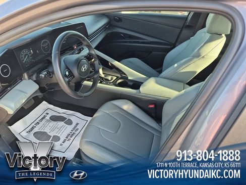 Used 2024 Hyundai Elantra Limited FWD image 9