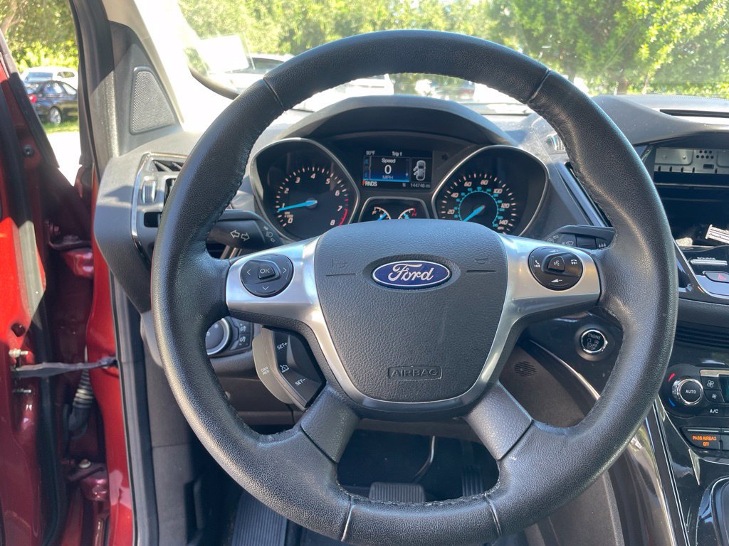 Used 2015 Ford Escape Titanium FWD image 12