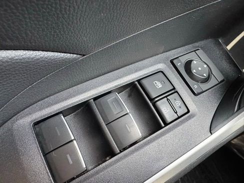 Certified 2025 Toyota RAV4 XLE w/ Convenience Package image 33