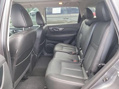 Used 2016 Nissan Rogue SL w/ SL Premium Package AWD/4WD image 12