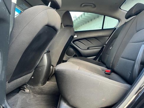 Used 2018 Kia Forte LX FWD image 30