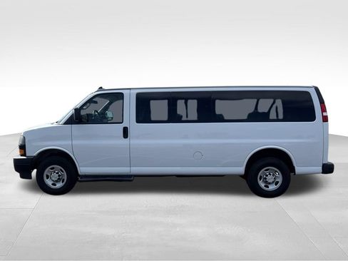 Used 2023 Chevrolet Express 3500 LS RWD image 8