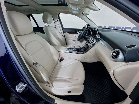 Used 2018 Mercedes-Benz GLC 300 4MATIC image 28