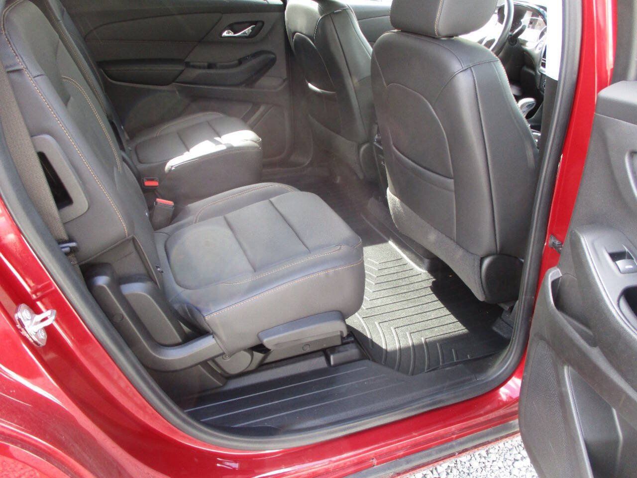 Used 2021 Chevrolet Traverse Premier AWD/4WD image 9