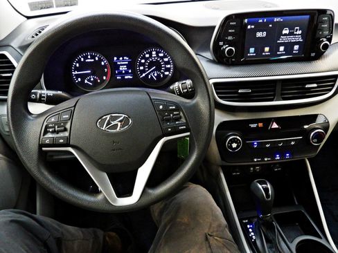 Used 2019 Hyundai Tucson SE w/ Cargo Package AWD/4WD image 17