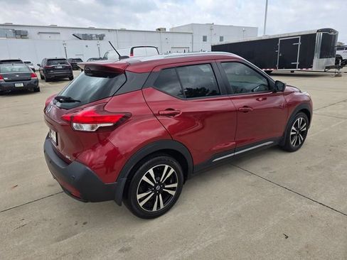 Used 2020 Nissan Kicks SR w/ SR Premium Package FWD image 11
