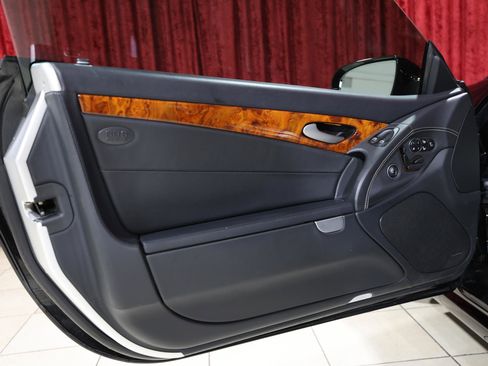 Used 2011 Mercedes-Benz SL 550 w/ Premium I Pkg image 11