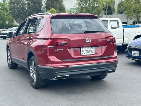 Used 2020 Volkswagen Tiguan SEL FWD image 2