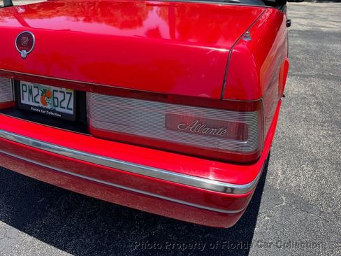Used 1990 Cadillac Allante FWD image 22