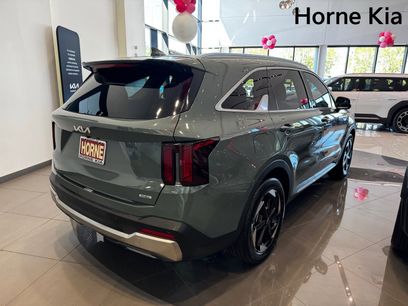 New 2025 Kia Sorento EX