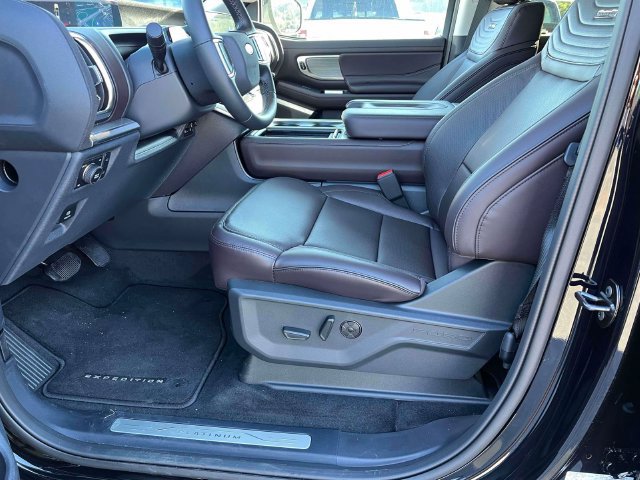 New 2027 Ford Expedition Platinum w/ Platinum Ultimate Package AWD/4WD image 25