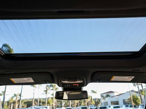 New 2026 Chevrolet Colorado ZR2 w/ Technology Package AWD/4WD image 15