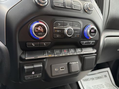 Used 2021 GMC Sierra 1500 Elevation image 21