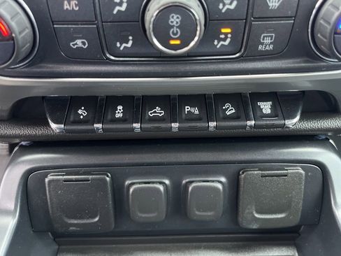 Used 2016 Chevrolet Silverado 2500 LTZ w/ Duramax Plus Package image 44