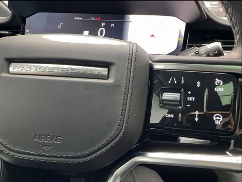 Used 2023 Land Rover Range Rover Sport SE AWD/4WD image 40