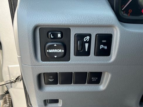 Used 2012 Toyota 4Runner SR5 RWD image 12