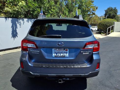 Used 2017 Subaru Outback 2.5i Limited AWD/4WD image 6