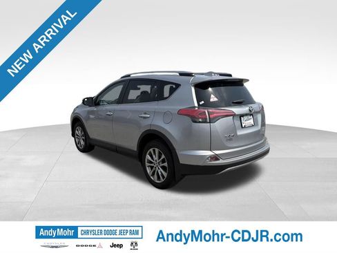 Used 2017 Toyota RAV4 Limited AWD/4WD image 5