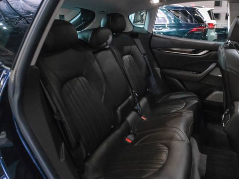 Used 2019 Maserati Levante GranLusso image 31