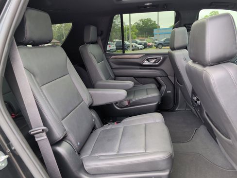 Used 2022 Chevrolet Tahoe LT w/ Luxury Package RWD image 20