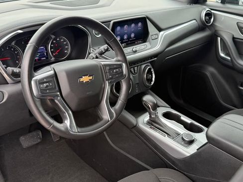 Used 2020 Chevrolet Blazer LT image 11