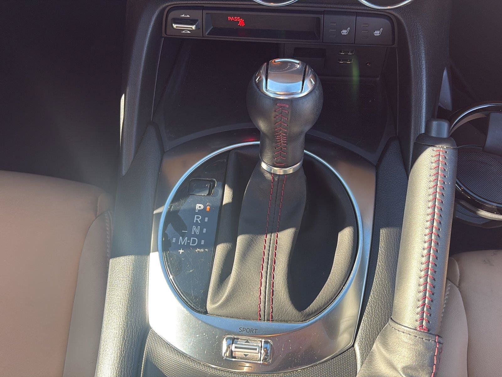 Used 2019 MAZDA MX-5 Miata RF Grand Touring RWD image 19