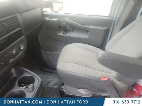Used 2021 Chevrolet Express 3500 w/ Power Convenience Package RWD image 6