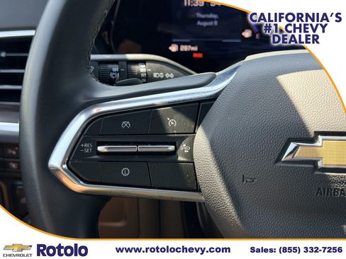 Used 2025 Chevrolet Suburban LT RWD image 26