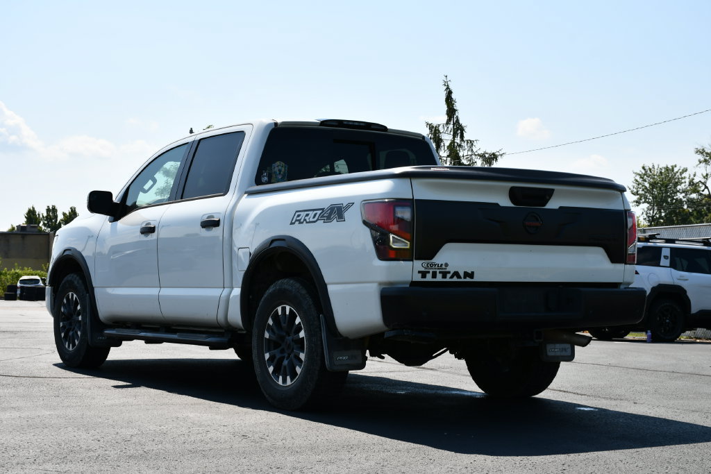 Used 2021 Nissan Titan PRO-4X w/ Pro-4x Convenience Package AWD/4WD image 5