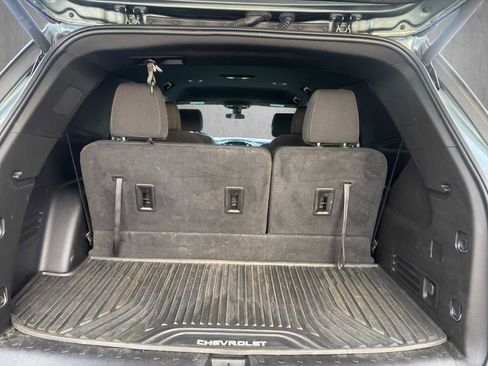 Used 2023 Chevrolet Traverse LT w/ Midnight/Sport Edition image 21