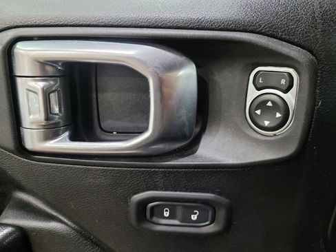 Used 2020 Jeep Wrangler Unlimited Sport AWD/4WD image 27