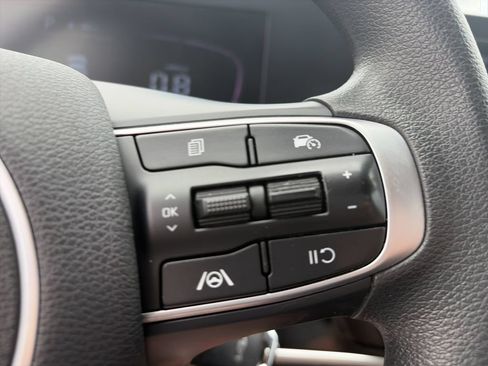 Used 2023 Kia Sportage LX FWD image 22