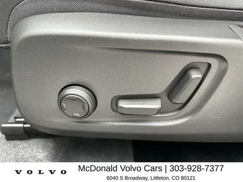 Certified 2024 Volvo XC40 B5 Plus w/ Protection Package Premier AWD/4WD image 12
