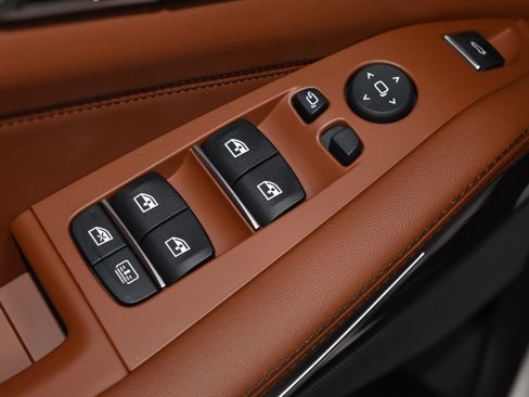 New 2026 BMW X7 M60i image 5