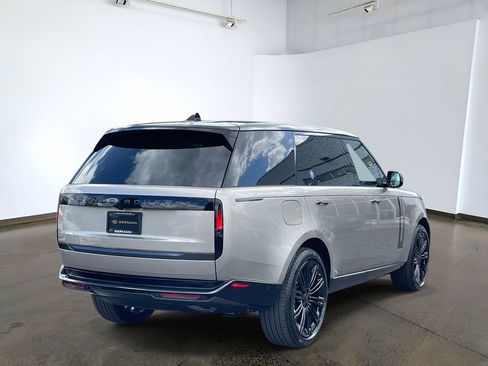 New 2026 Land Rover Range Rover Long Wheelbase SE AWD/4WD image 4