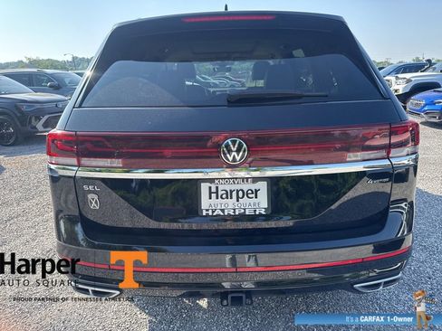 Used 2024 Volkswagen Atlas SEL Premium R-Line AWD/4WD image 4