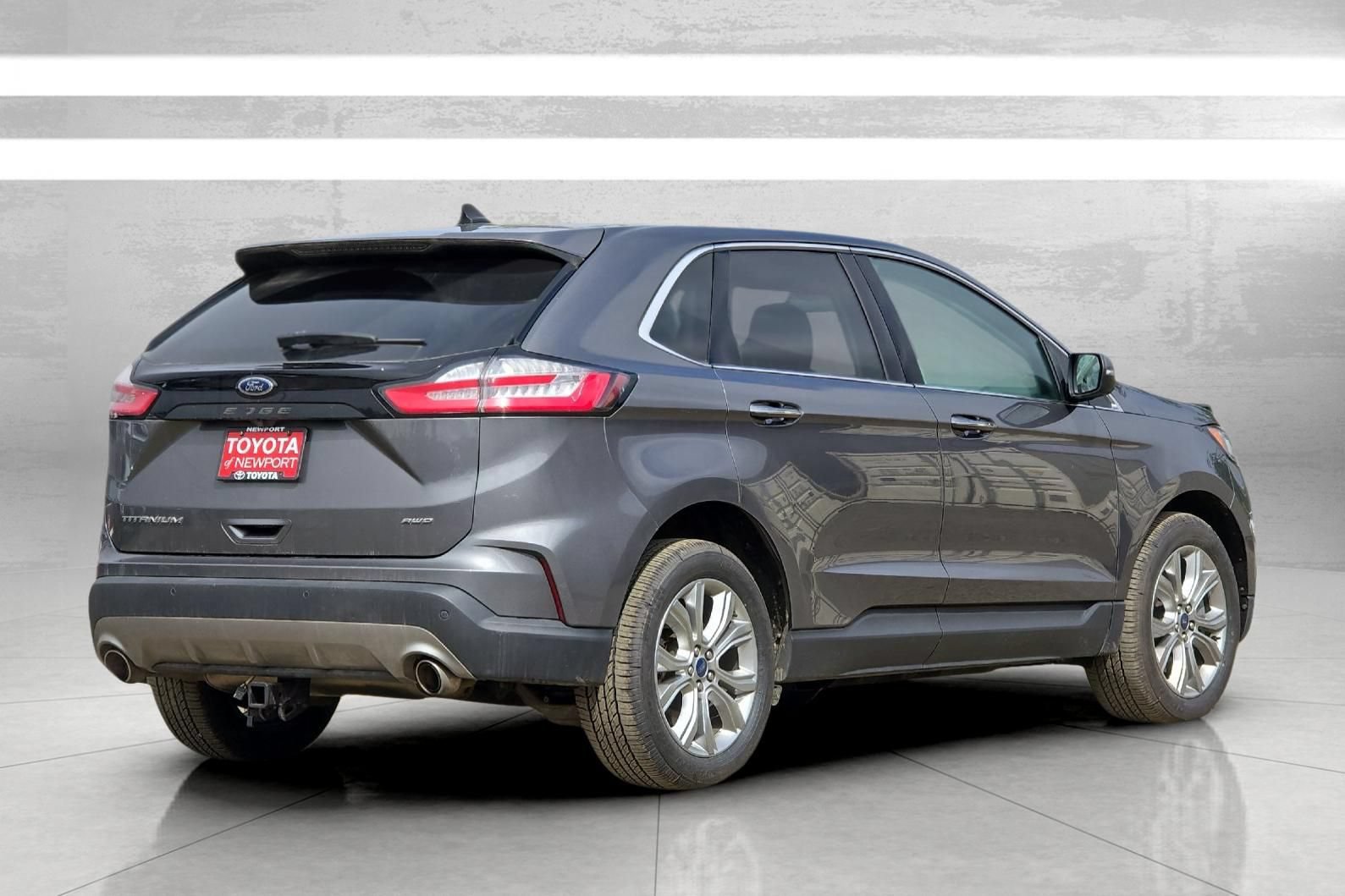 Used 2022 Ford Edge Titanium AWD/4WD image 4